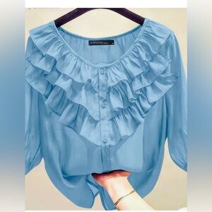 New & super cute ladies Layered Ruffles Blouse / XXL